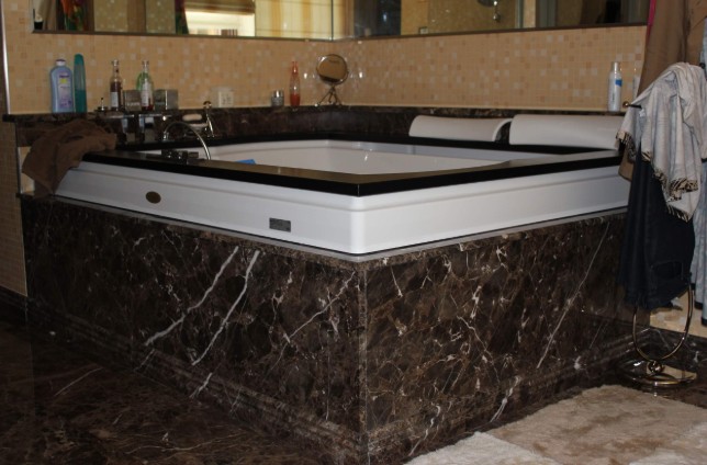 Ванные комнаты из камня